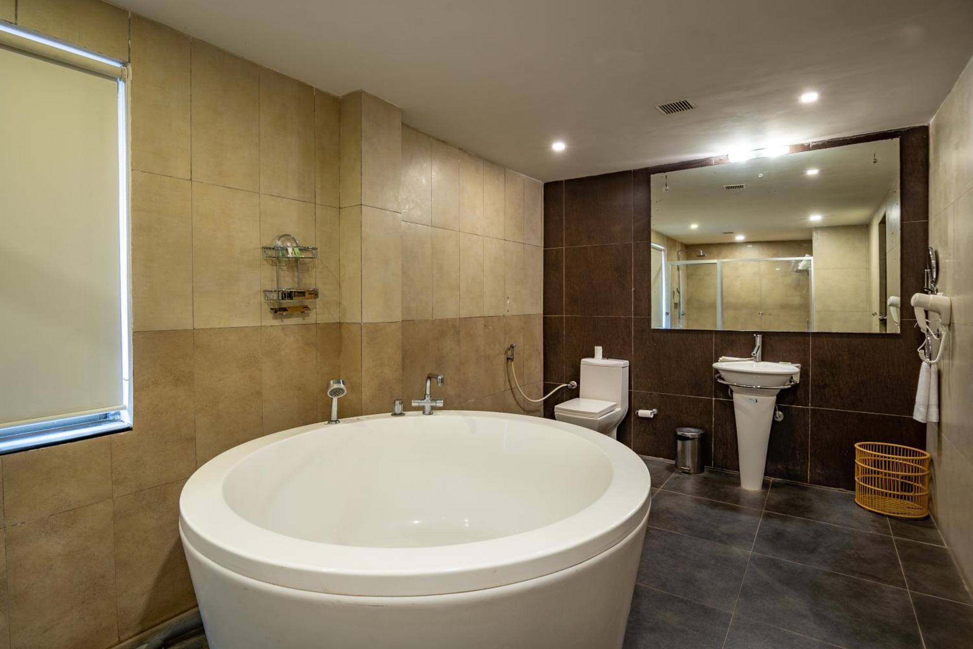 Grand Serenaa Hotel & Resorts, Auroville Zewnętrze zdjęcie