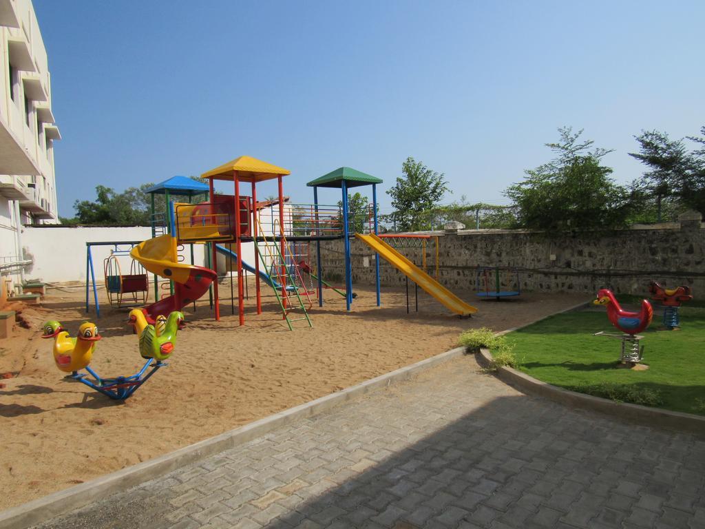 Grand Serenaa Hotel & Resorts, Auroville Zewnętrze zdjęcie