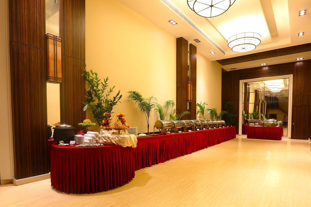 Grand Serenaa Hotel & Resorts, Auroville Zewnętrze zdjęcie