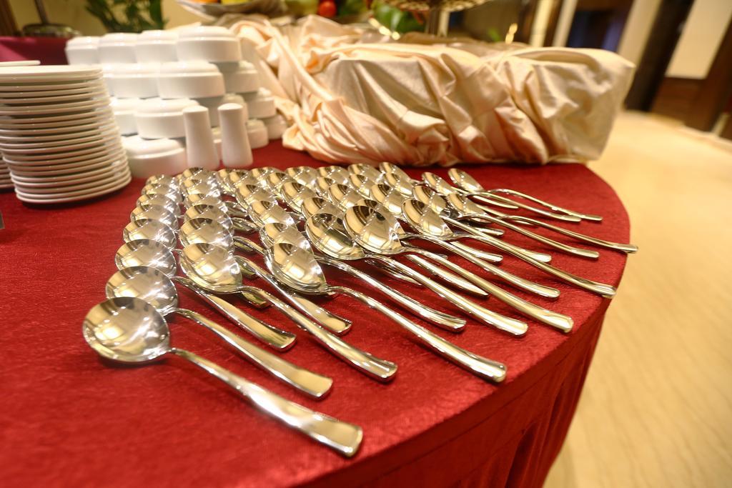 Grand Serenaa Hotel & Resorts, Auroville Zewnętrze zdjęcie