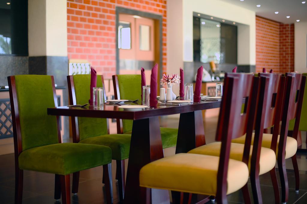 Grand Serenaa Hotel & Resorts, Auroville Zewnętrze zdjęcie