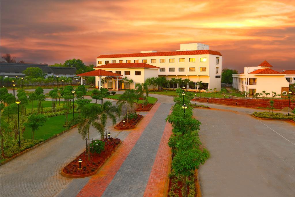 Grand Serenaa Hotel & Resorts, Auroville Zewnętrze zdjęcie