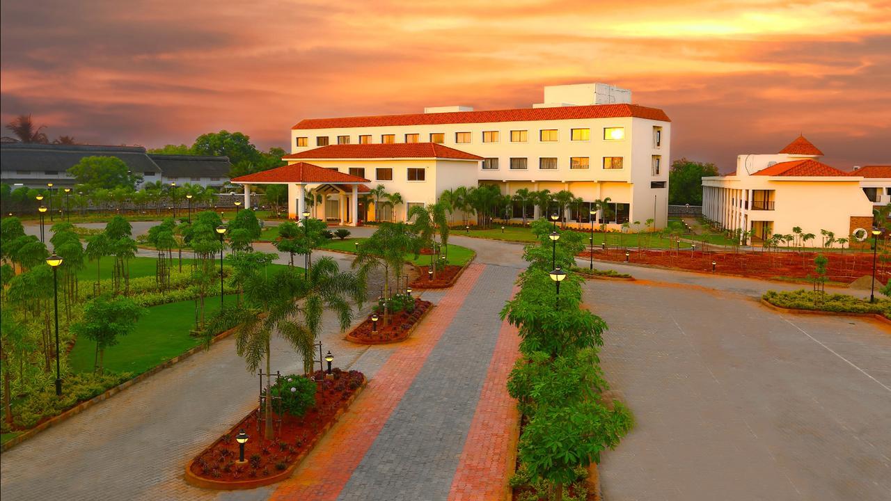 Grand Serenaa Hotel & Resorts, Auroville Zewnętrze zdjęcie