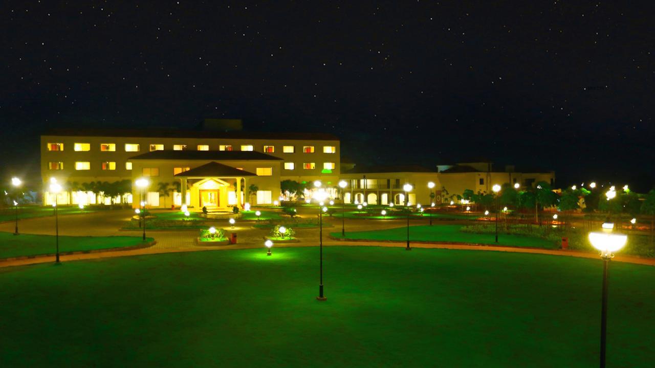 Grand Serenaa Hotel & Resorts, Auroville Zewnętrze zdjęcie