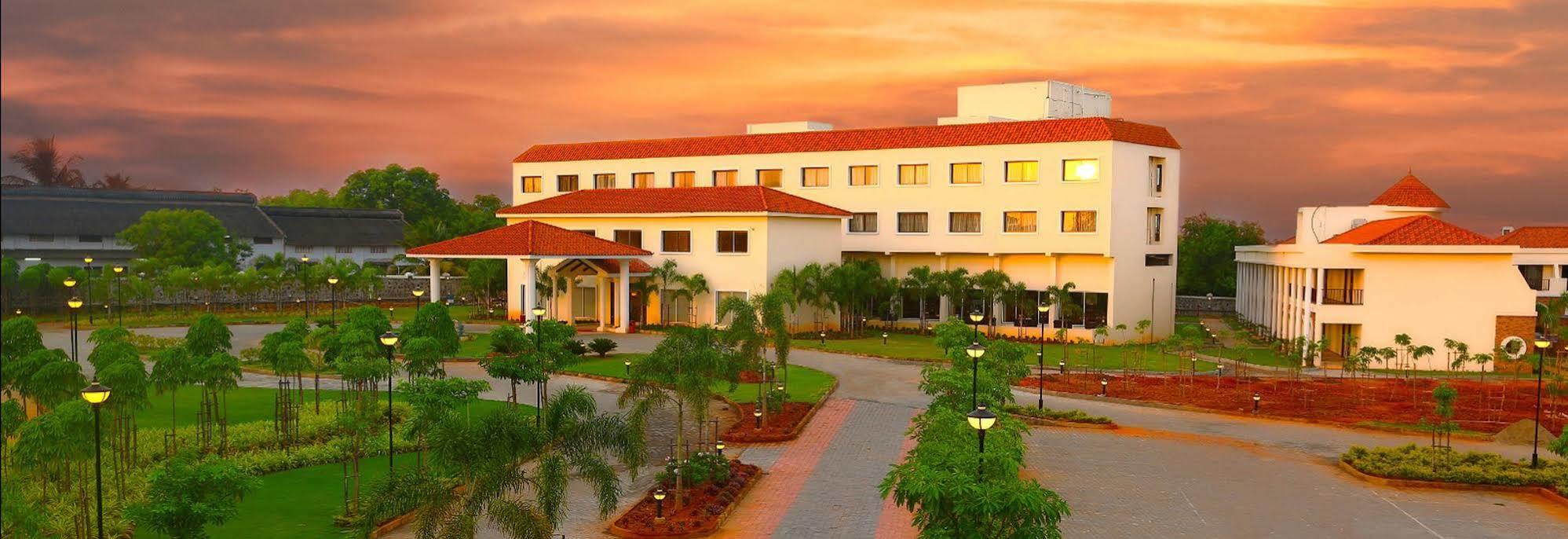 Grand Serenaa Hotel & Resorts, Auroville Zewnętrze zdjęcie