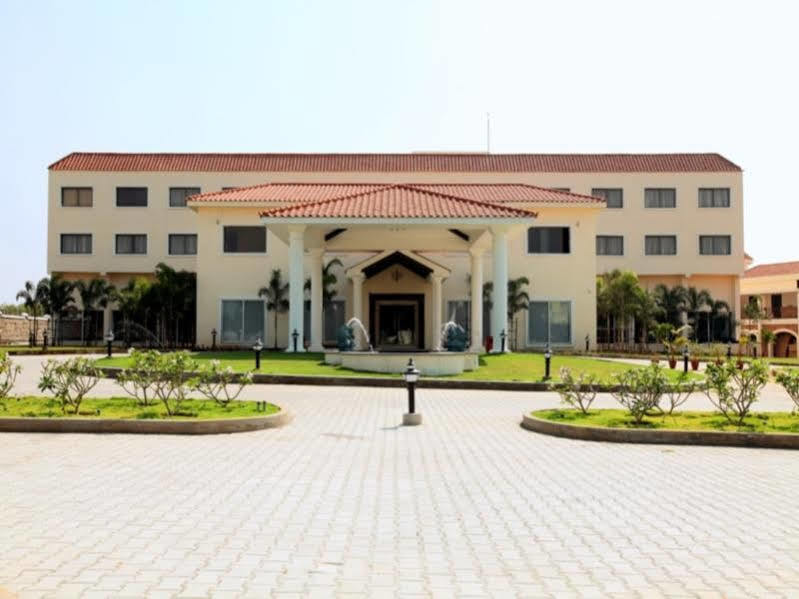 Grand Serenaa Hotel & Resorts, Auroville Zewnętrze zdjęcie
